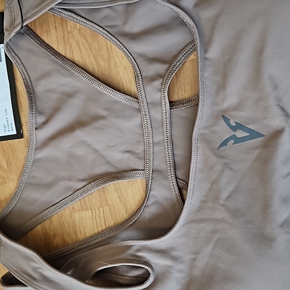 Sports Bra - Picture 2 of 8